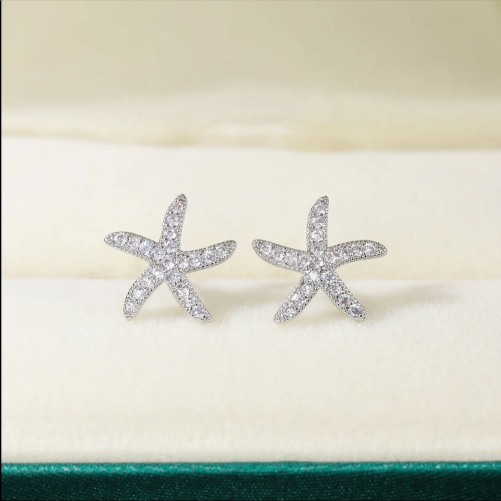 New 925 Silver Cute Starfish Diamond Stud Earrings - Picture 5 of 6